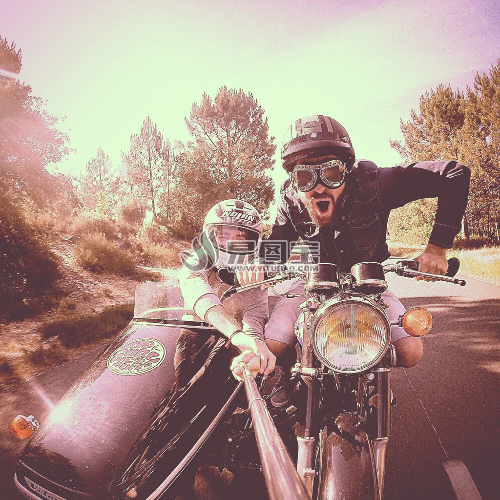 男人骑摩托车唯美头像